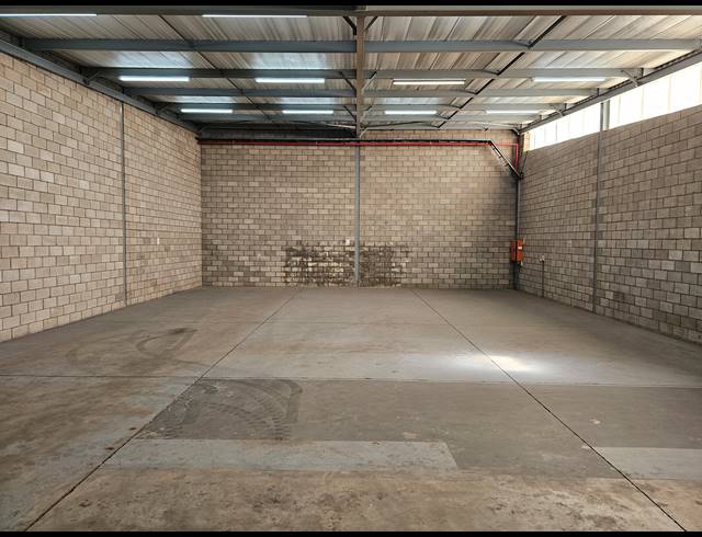 288M² MINI FACTORY TO LET IN KYA SANDS
